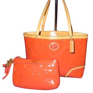 Coach 2012 Peyton Orange Patent Embossed Leather Tote & wristlet set